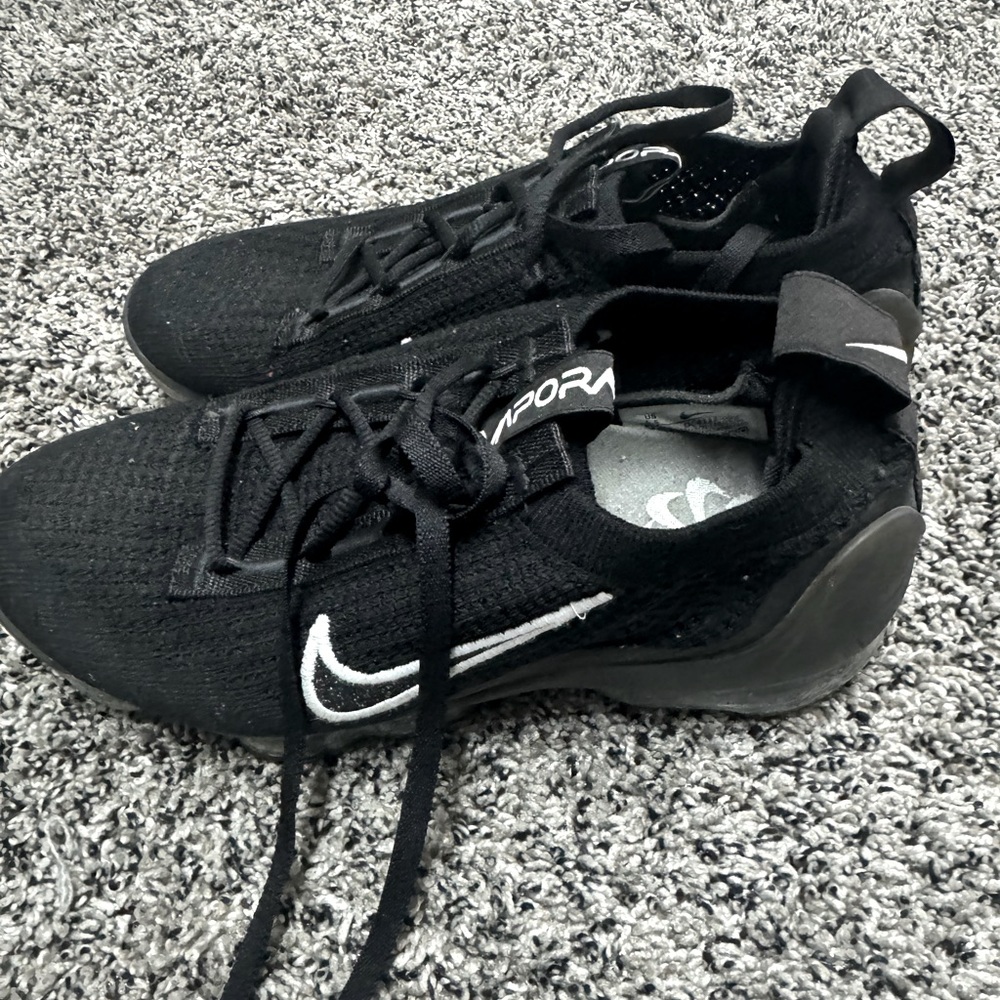 Women’s Nike Vapormax 2021 wore once